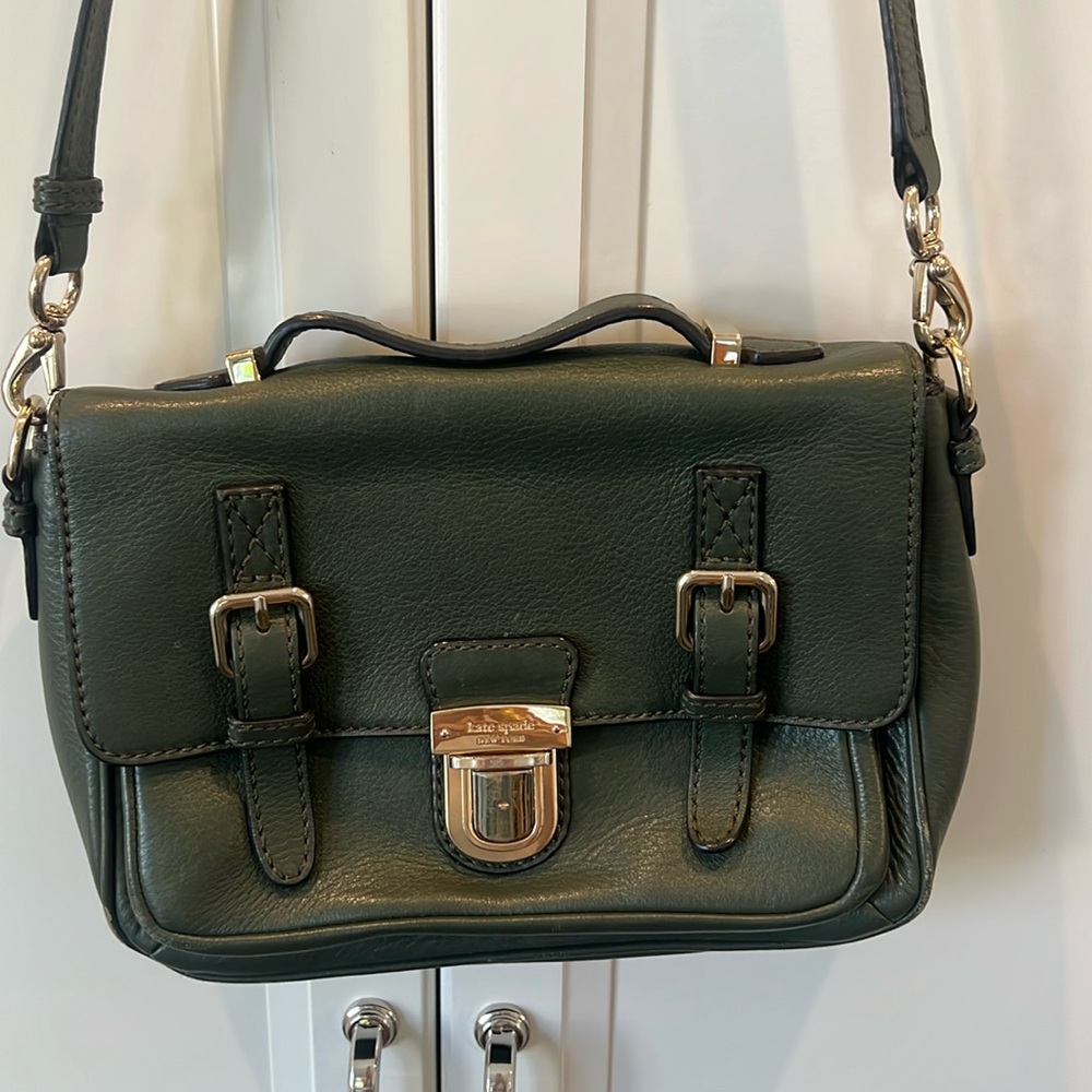 Crossbody green leather purse